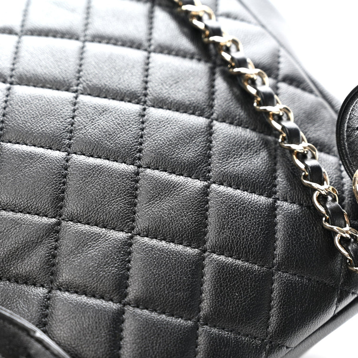 Medium Quilted Caviar Backpack - Black