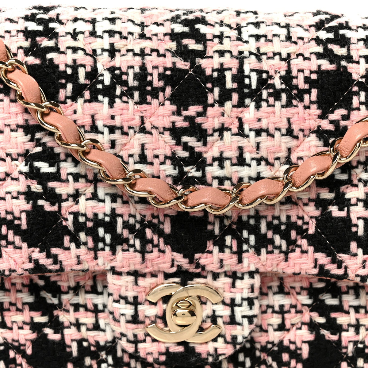 Medium Quilted Flap Shoulder Bag - Pink