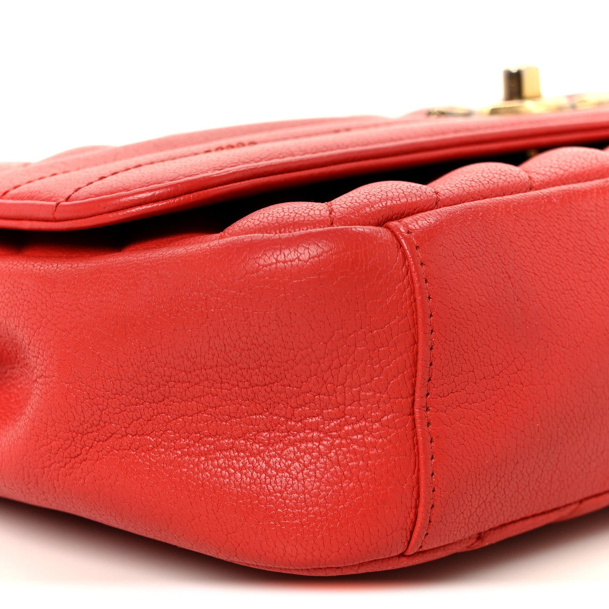 Medium Quilted Goatskin Flap Shoulder Bag - Red