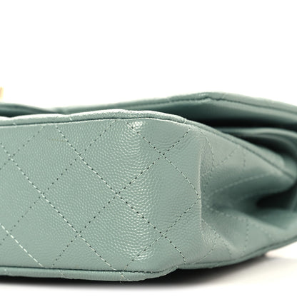 Medium Quilted Caviar Flap Shoulder Bag - Green