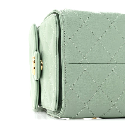 Small Quilted Caviar Handbag - Light Green