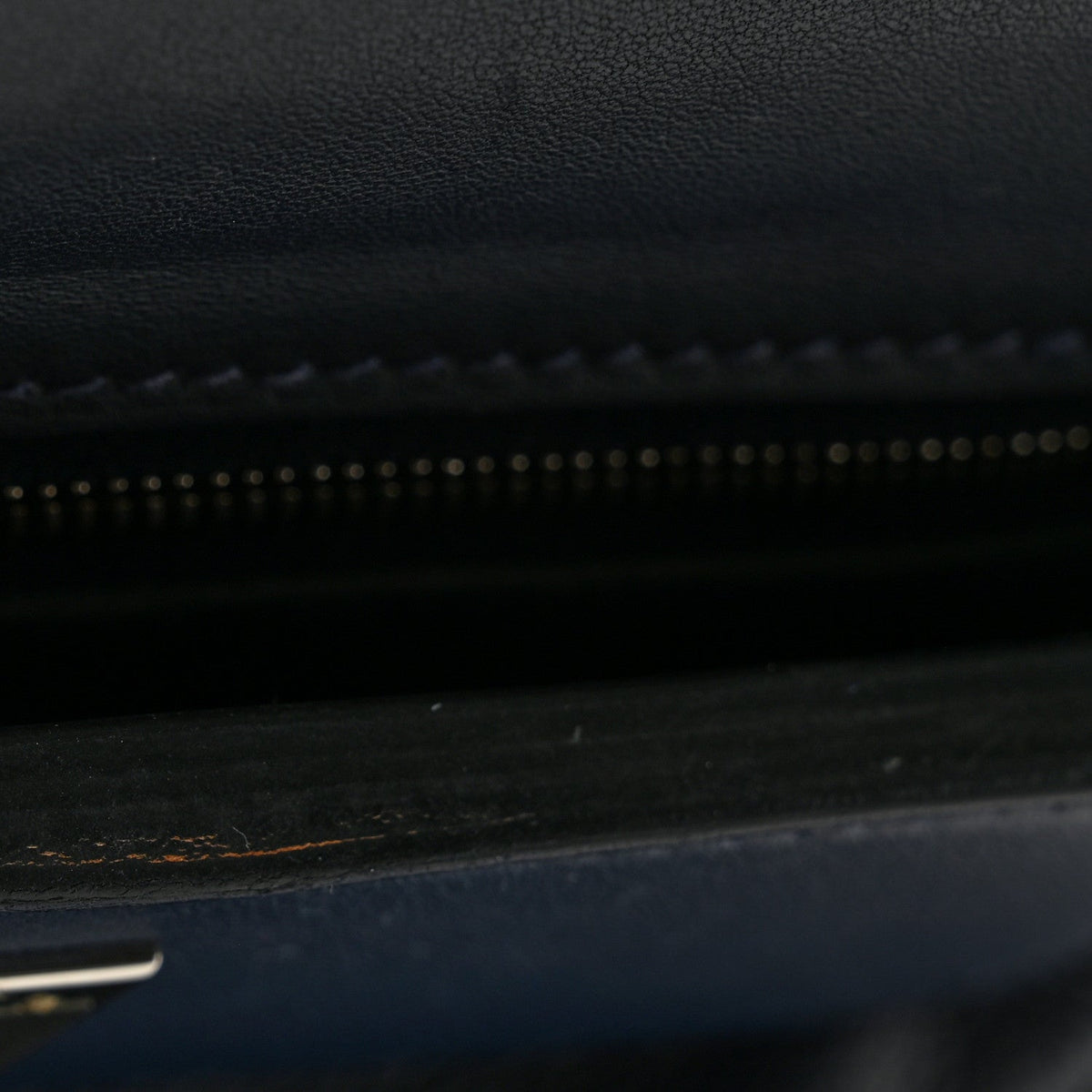 Evercolor Swift / 21 Bleu Nuit Bleu Navy Handbag