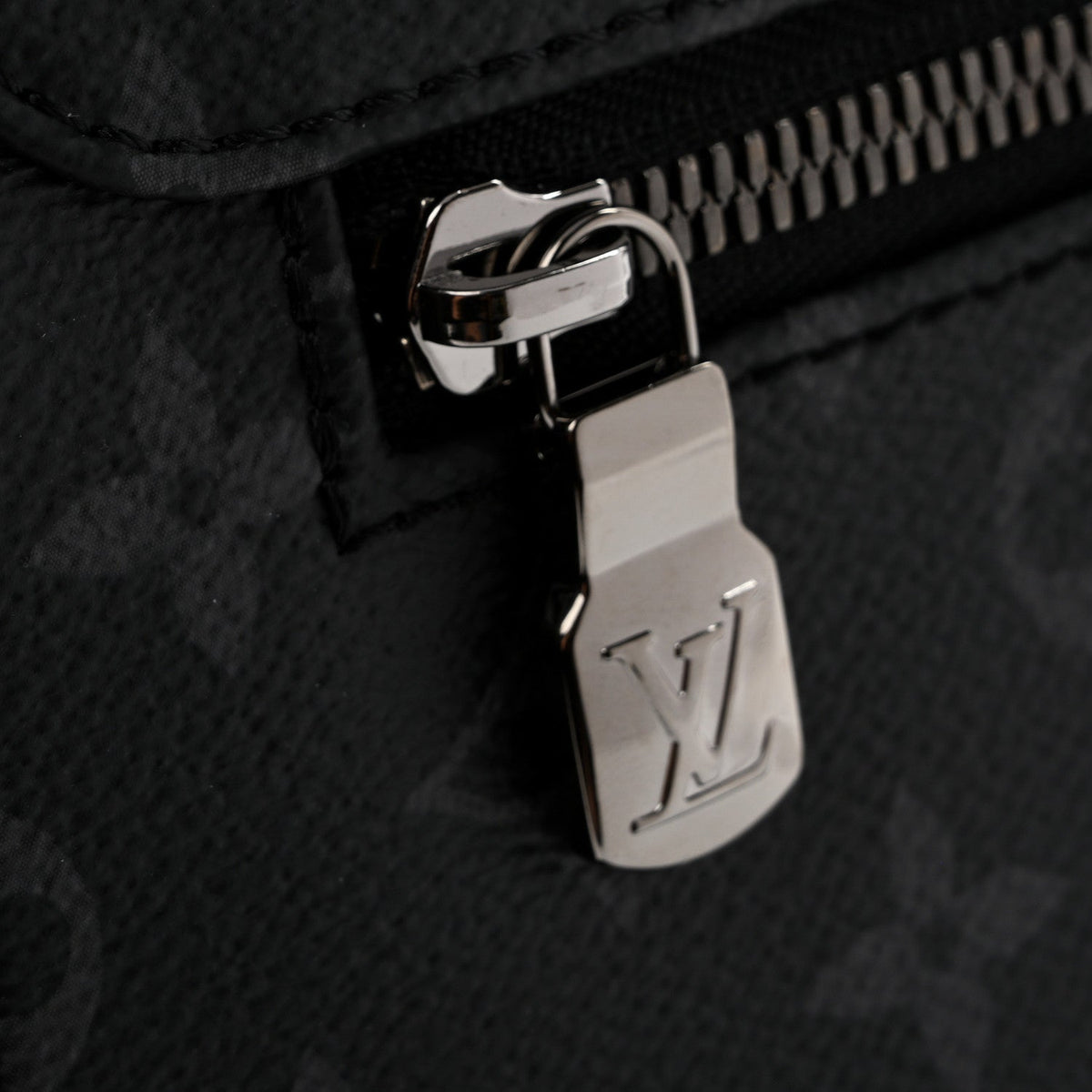 Monogram Eclipse District Mm Handbag