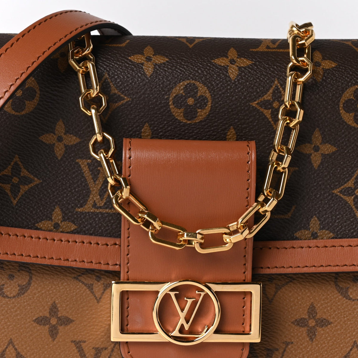 Reverse Monogram Dauphine Mm Handbag