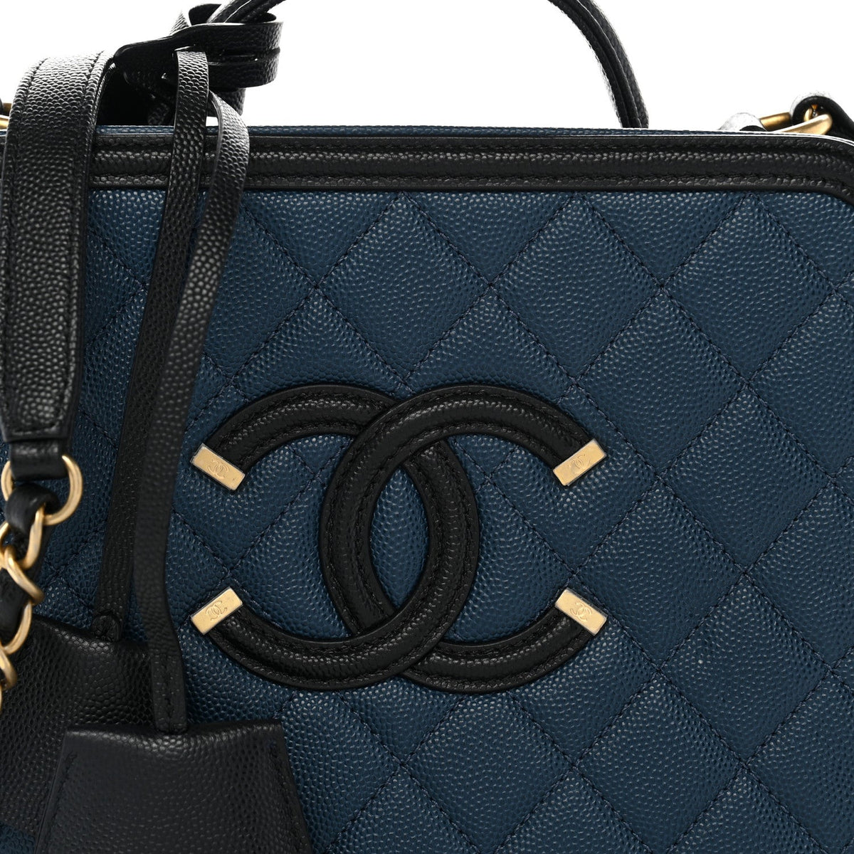 Medium Quilted Caviar Handbag - Black