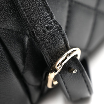 Medium Quilted Caviar Backpack - Black