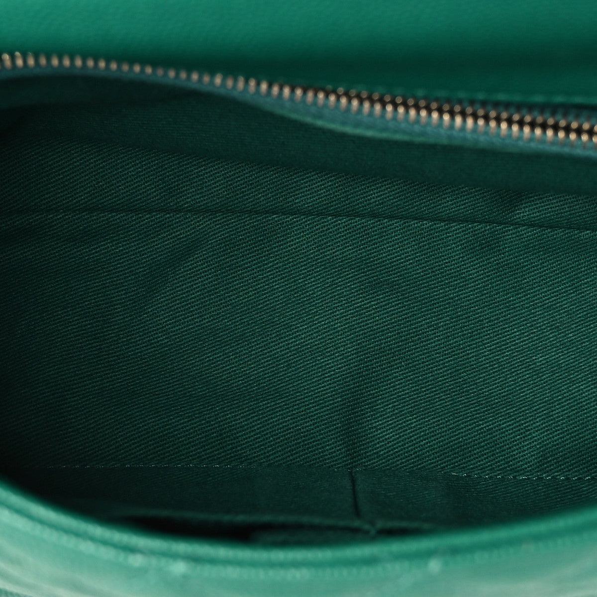 Small Quilted Caviar Flap Shoulder Bag - Green