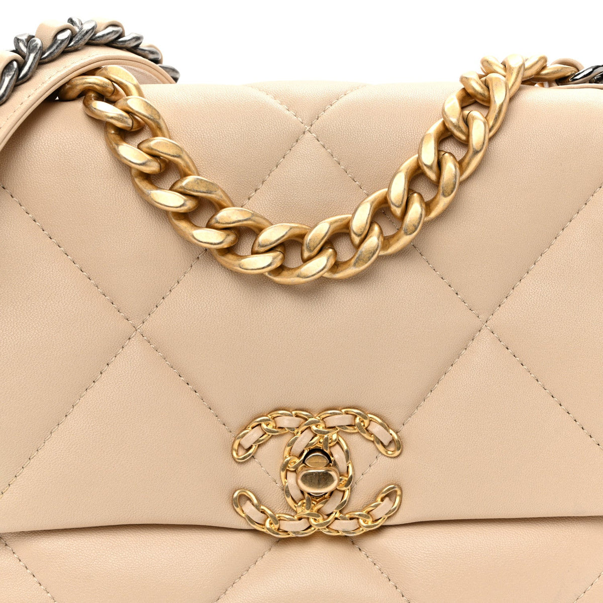 Medium Quilted Lambskin Flap Shoulder Bag - Beige