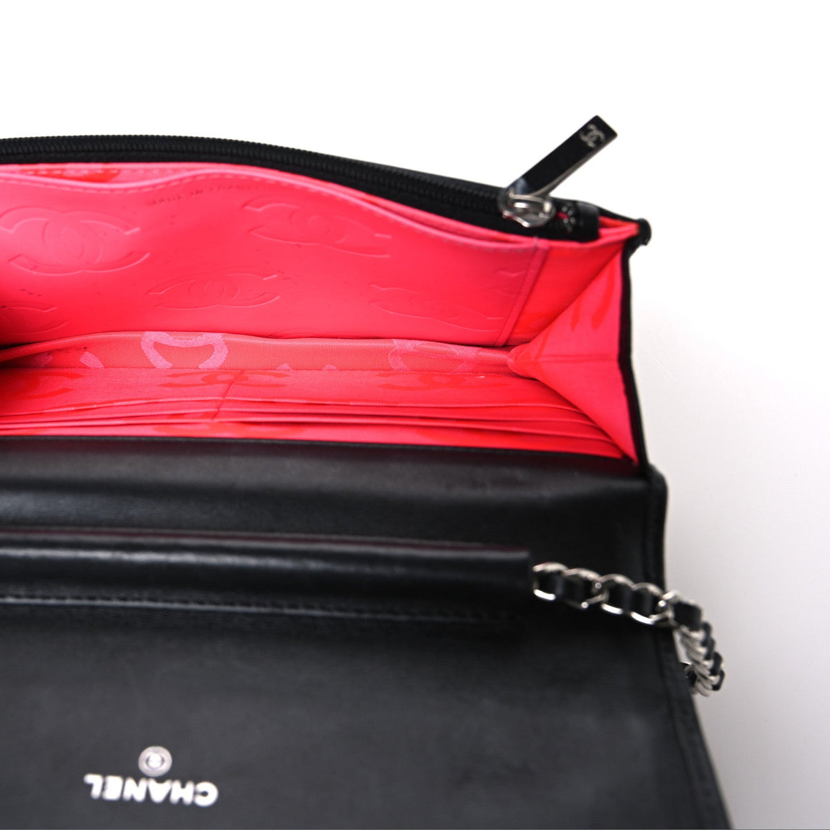 Quilted Calfskin Wallet Bag - Black