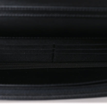 Quilted Calfskin Wallet Bag - Black