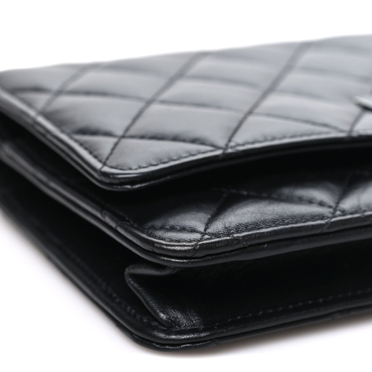Quilted Calfskin Wallet Bag - Black