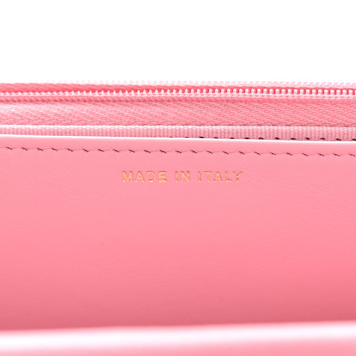 Quilted Caviar Wallet Bag - Pink