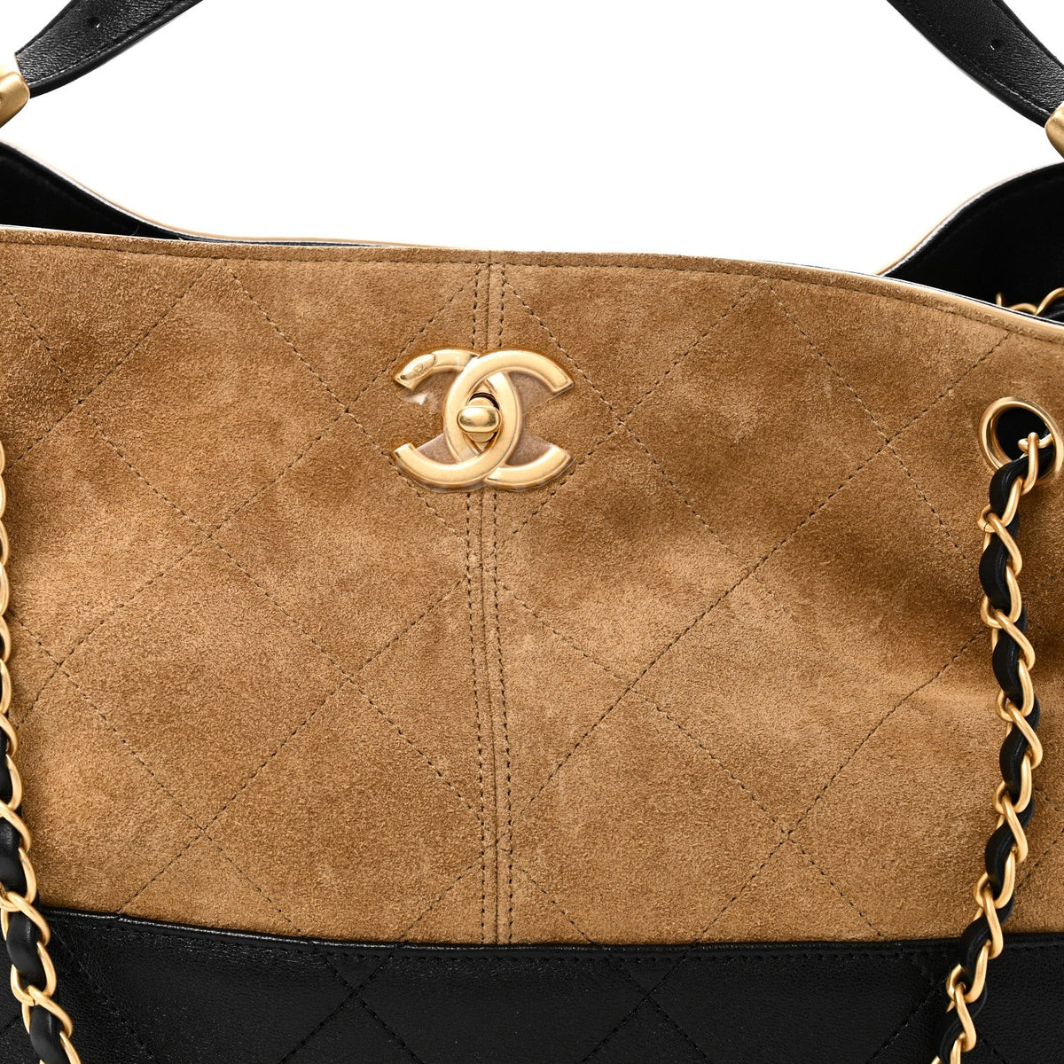 Small Quilted Lambskin Handbag - Beige