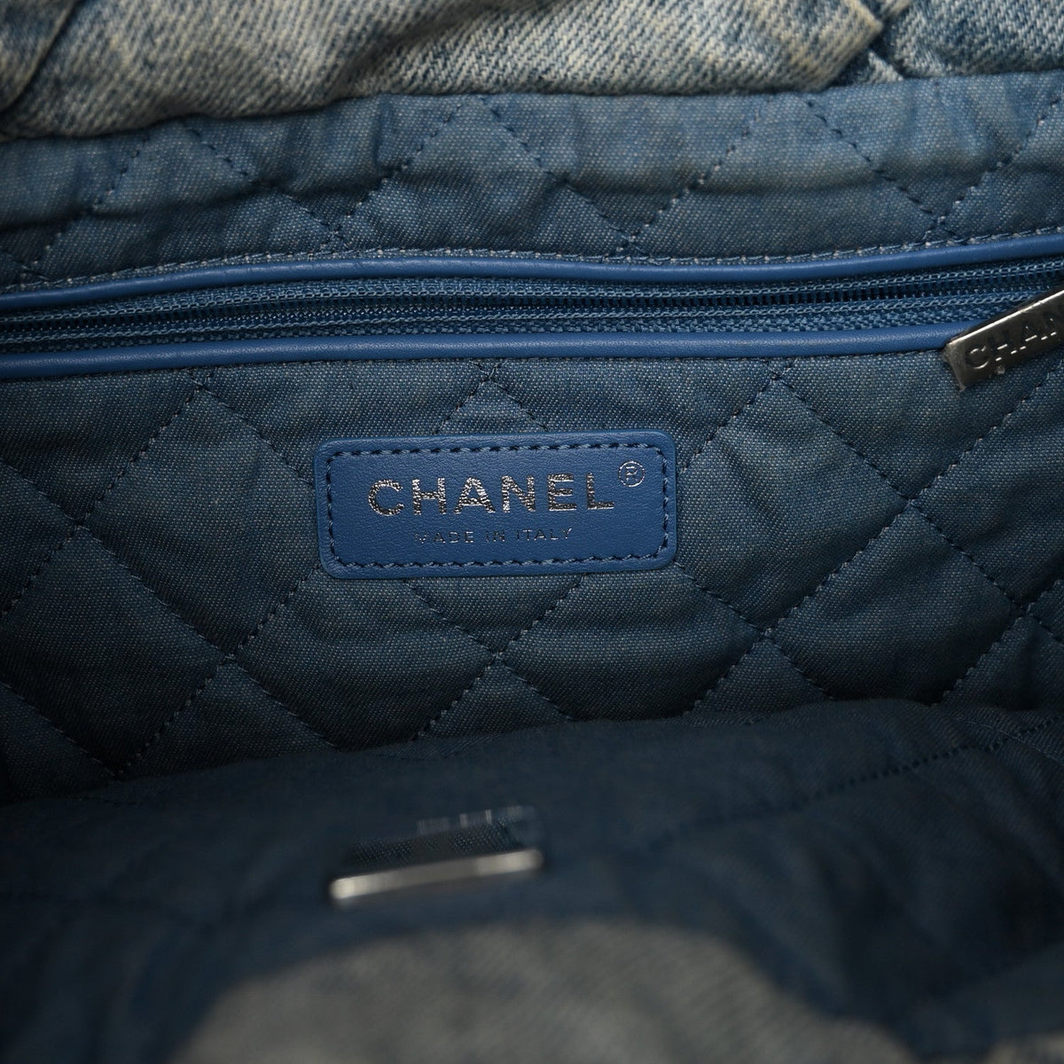 Small Quilted Handbag - Blue