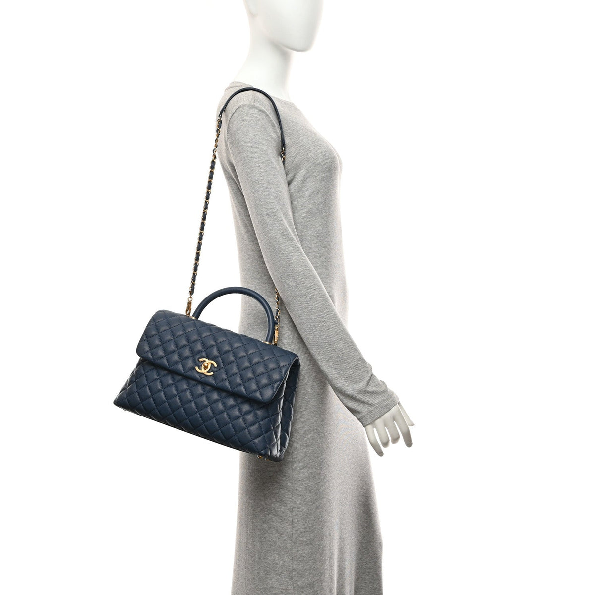 Medium Quilted Caviar Flap Shoulder Bag - Blue