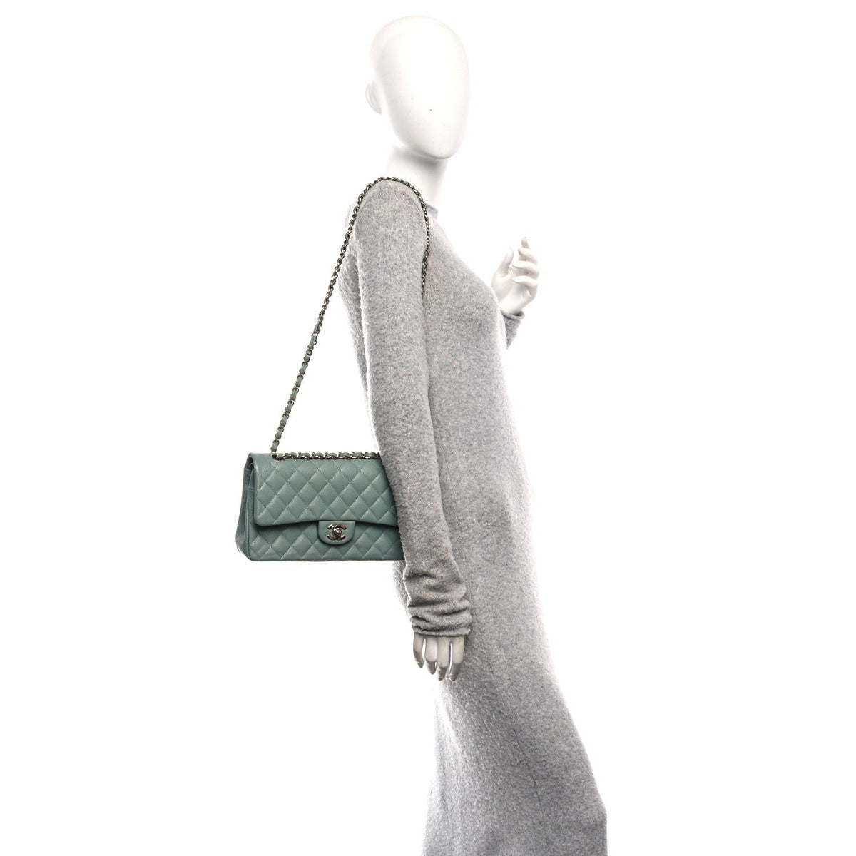 Medium Quilted Caviar Flap Shoulder Bag - Green