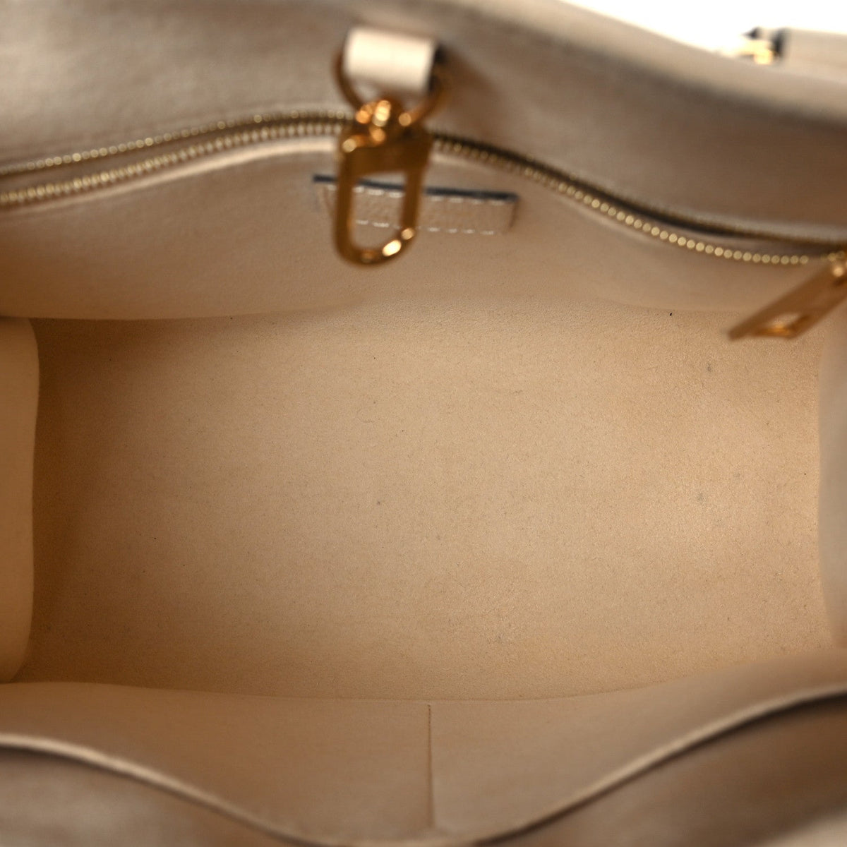 Empreinte Monogram Giant Onthego Pm Crem Handbag