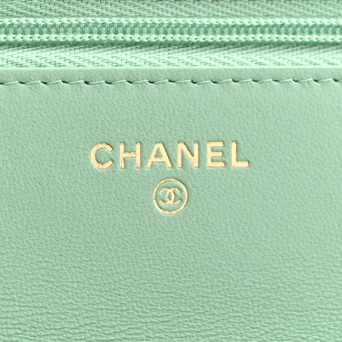 Quilted Lambskin Wallet Bag - Green