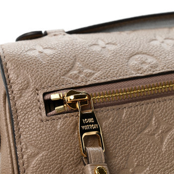 Empreinte Pochette Metis Tourterelle Handbag