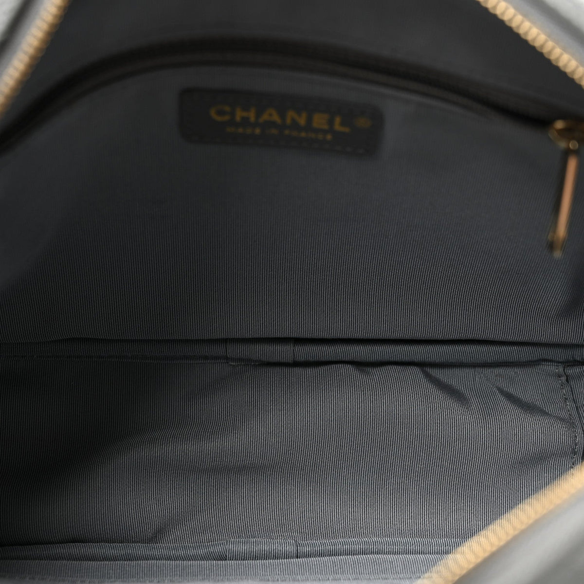 Small Quilted Caviar Handbag - Grey