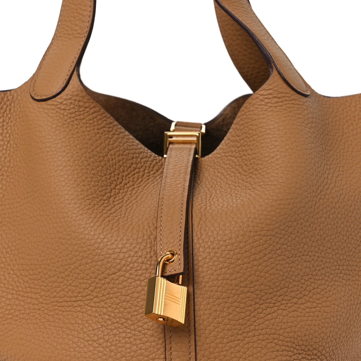 Taurillon Clemence Picotin Lock Mm Biscu Handbag