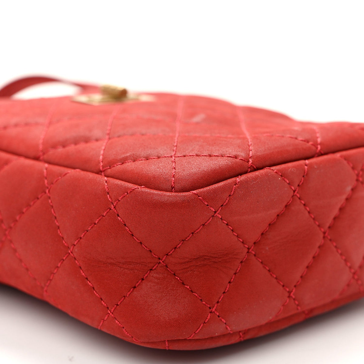 Quilted Calfskin Handbag - Red