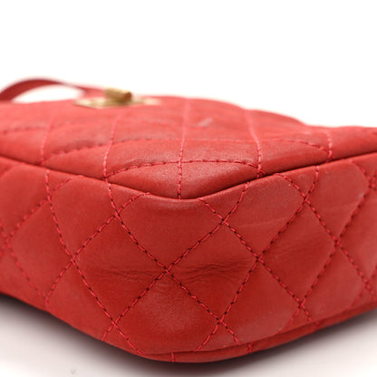 Quilted Calfskin Handbag - Red