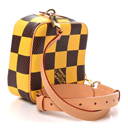 Damier Pop Chess Messenger Jaune Mat Handbag