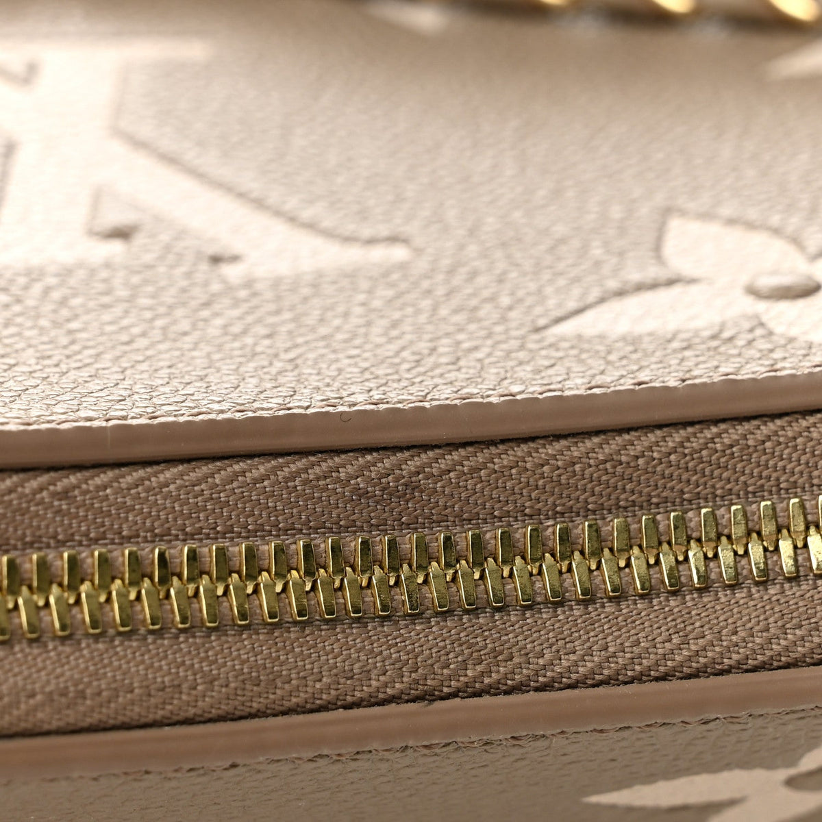 Empreinte Monogram Giant Boulogne Tourte Handbag