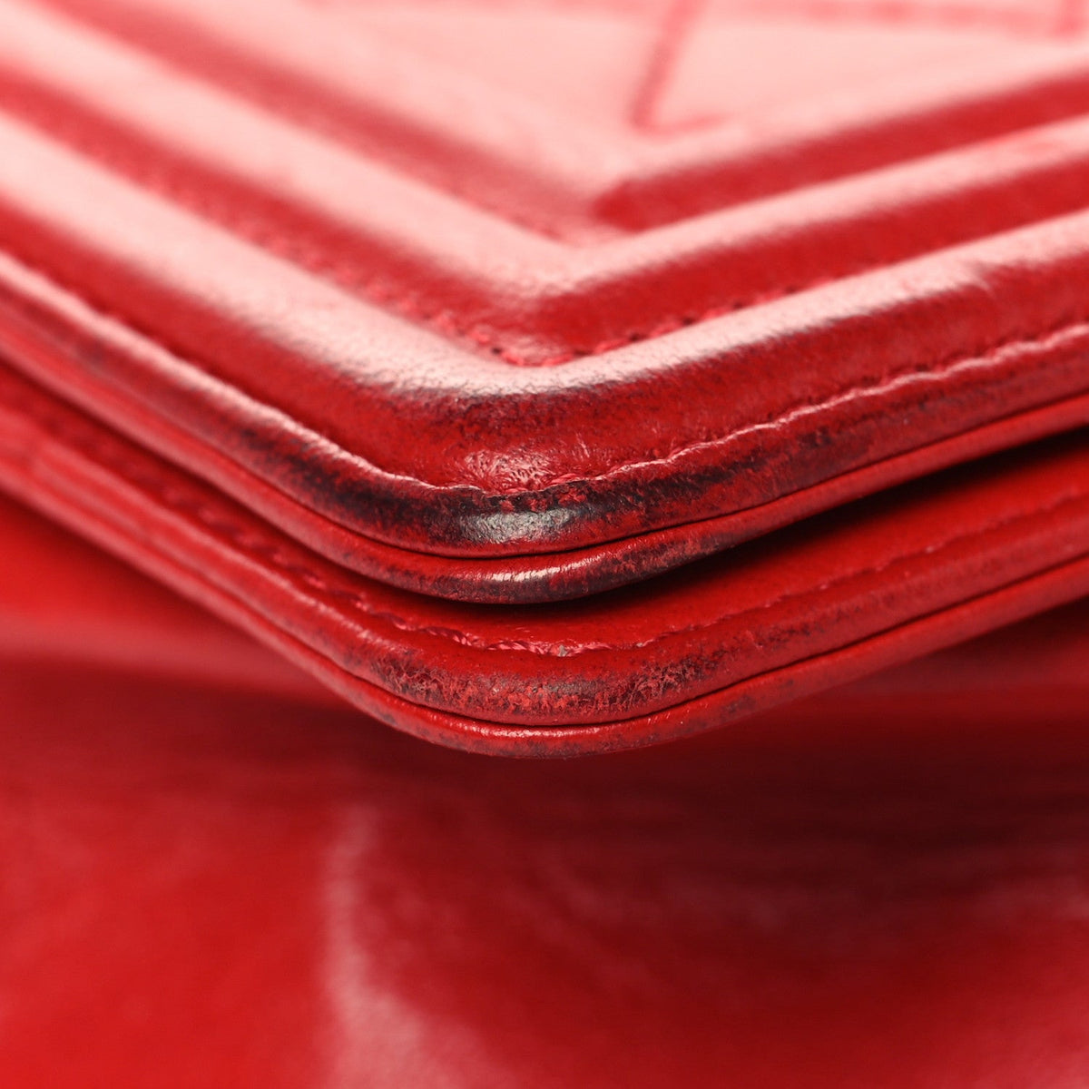 Medium Quilted Lambskin Flap Shoulder Bag - Red
