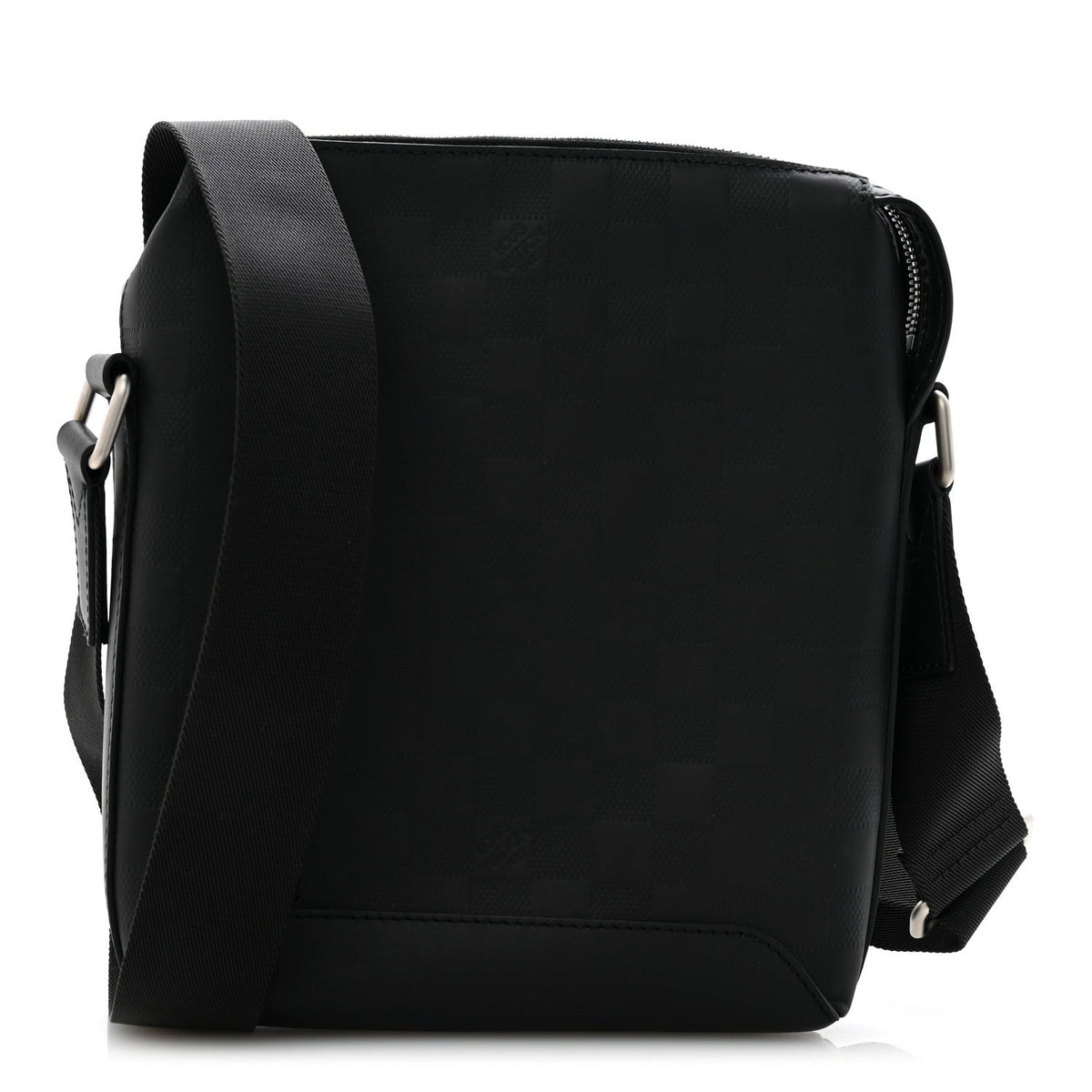 Damier Infini Discovery Messenger Bb Ony Handbag