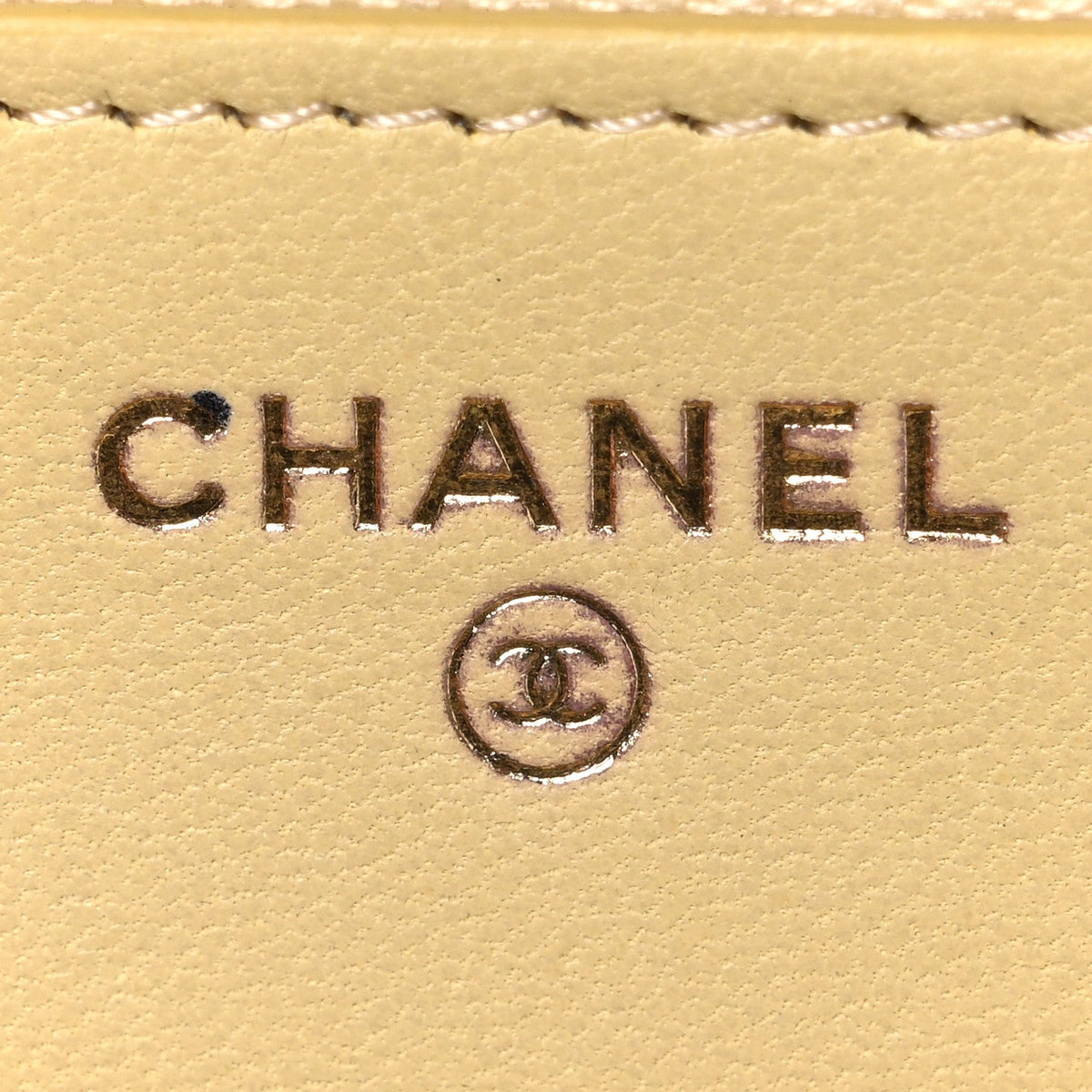 Quilted Lambskin Wallet Bag - Yellow
