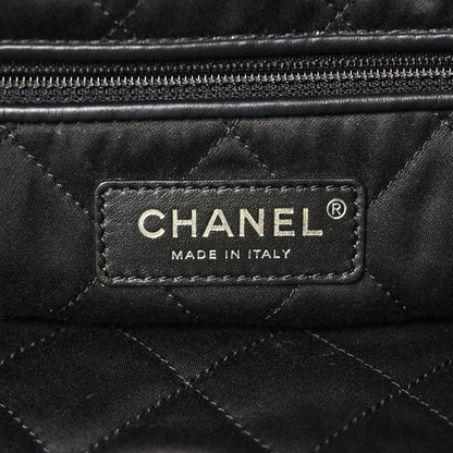 Small Quilted Calfskin Handbag - Black