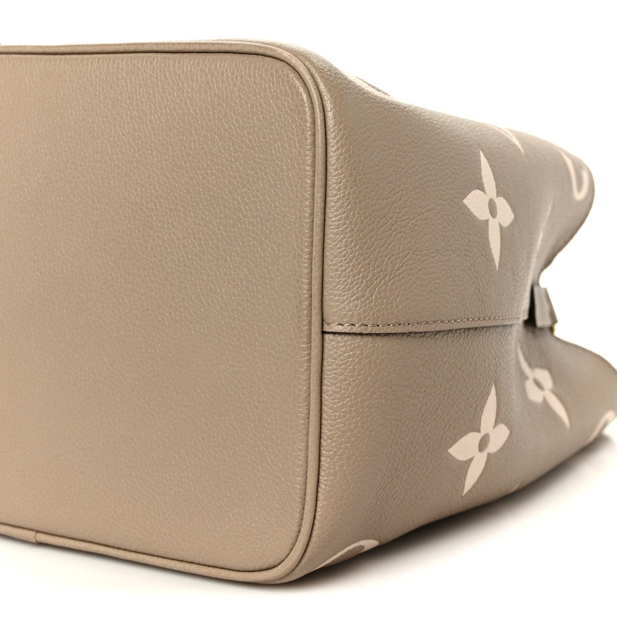Empreinte Monogram Giant Neonoe Mm Tourt Handbag