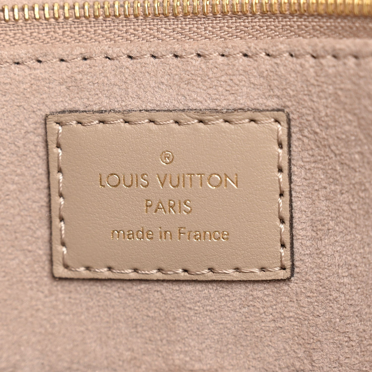 Empreinte Monogram Giant Onthego Mm Tour Handbag