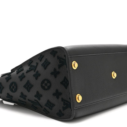 Calfskin Handbag - Black