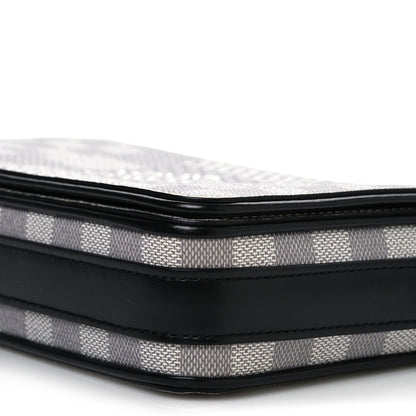 Damier Graphite 3D Studio Messenger Anta Handbag