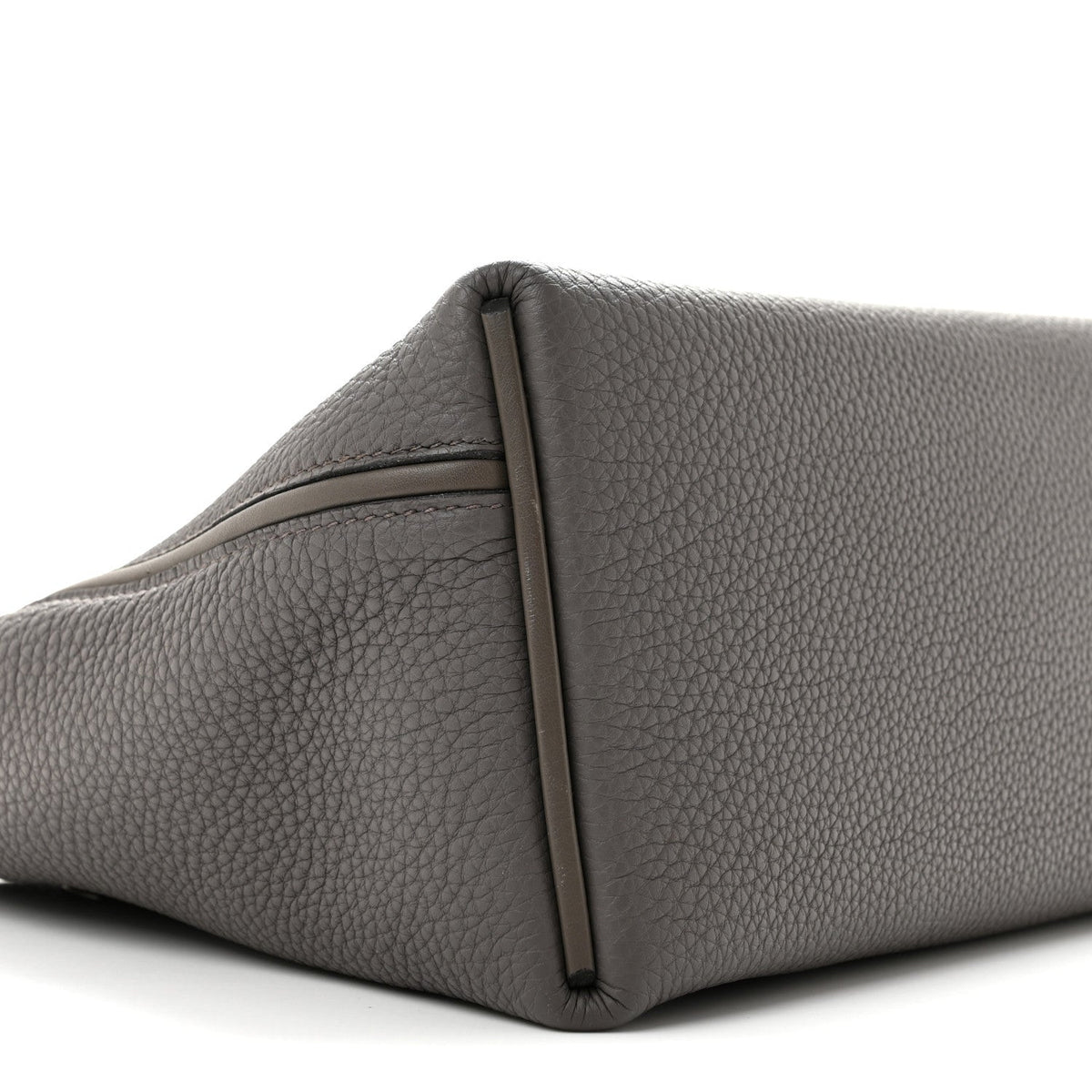 Togo Swift / 29 Gris Asphalte Handbag
