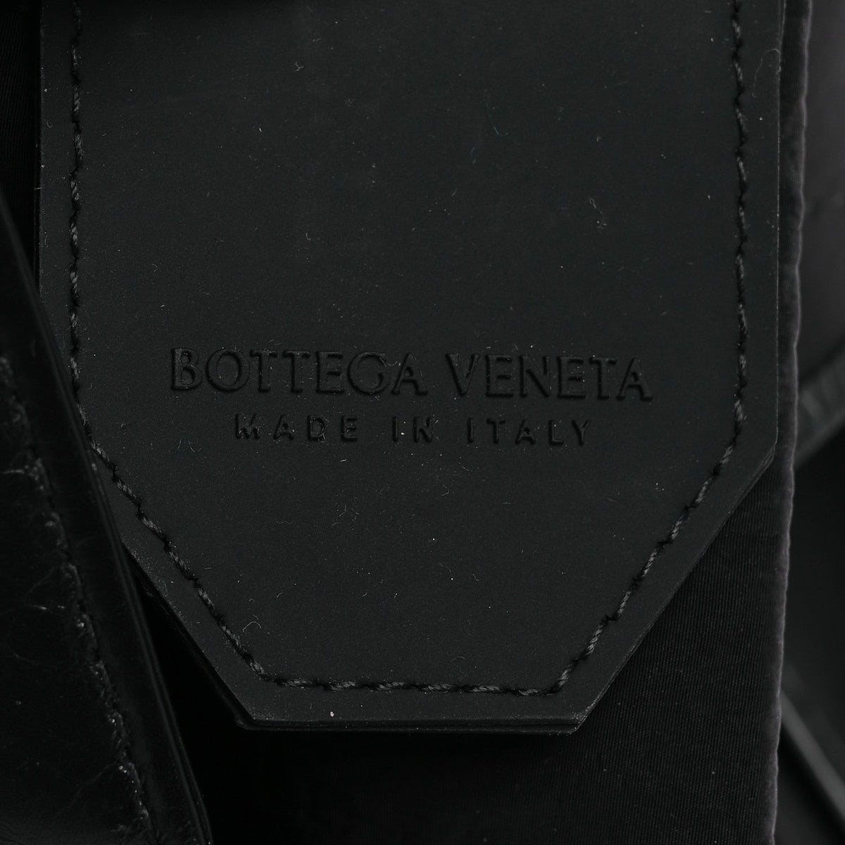 Maxi Calfskin Handbag - Black