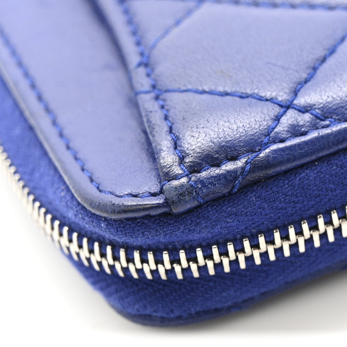 Quilted Lambskin Wallet Bag - Blue