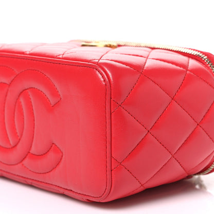Quilted Caviar Handbag - Red