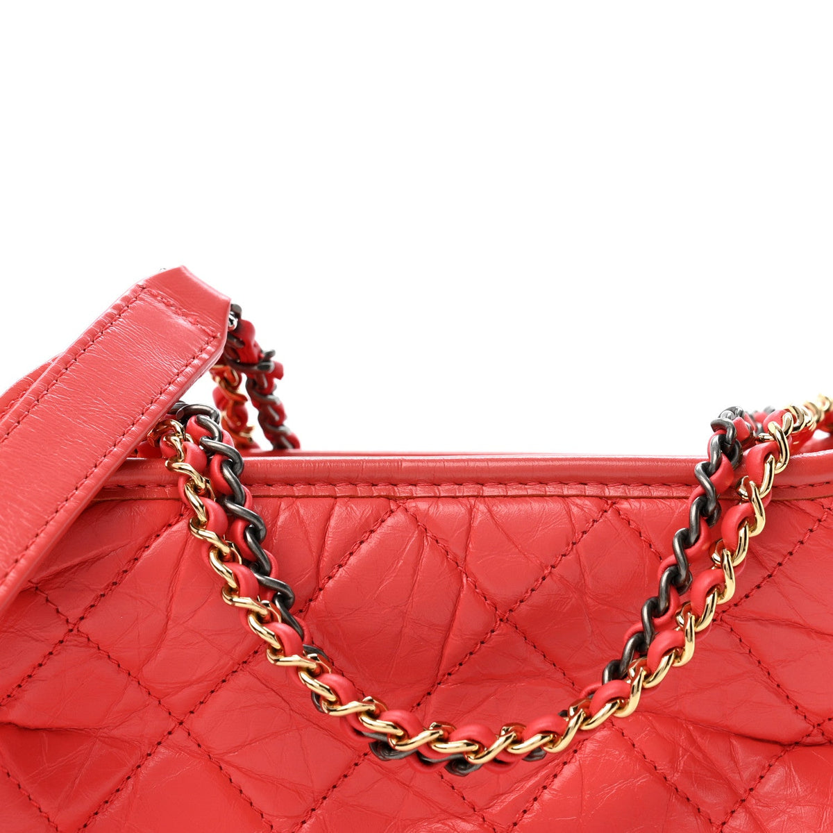 Small Quilted Calfskin Hobo Bag - Red