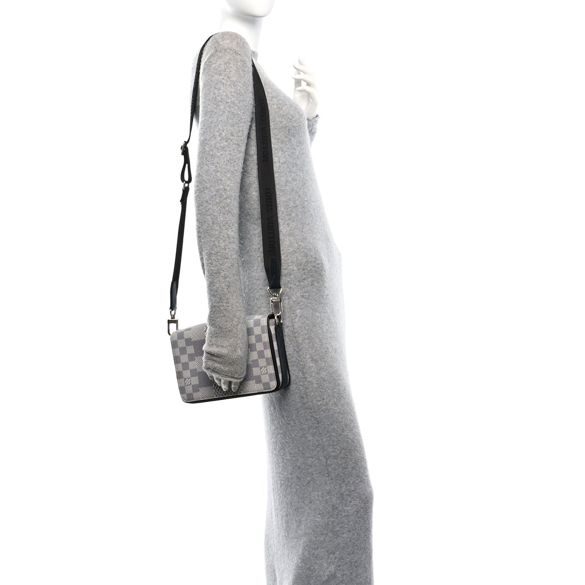 Damier Graphite 3D Studio Messenger Anta Handbag