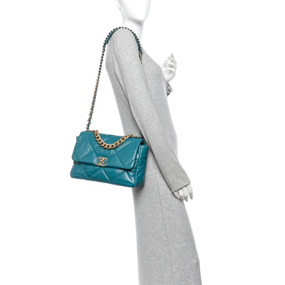 Large Quilted Lambskin Flap Shoulder Bag - Green