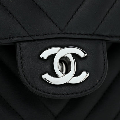 Medium Quilted Lambskin Flap Shoulder Bag - Black