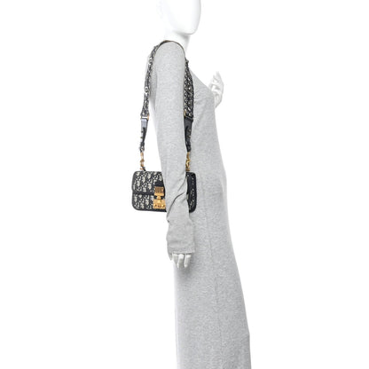 Small Flap Shoulder Bag - Blue