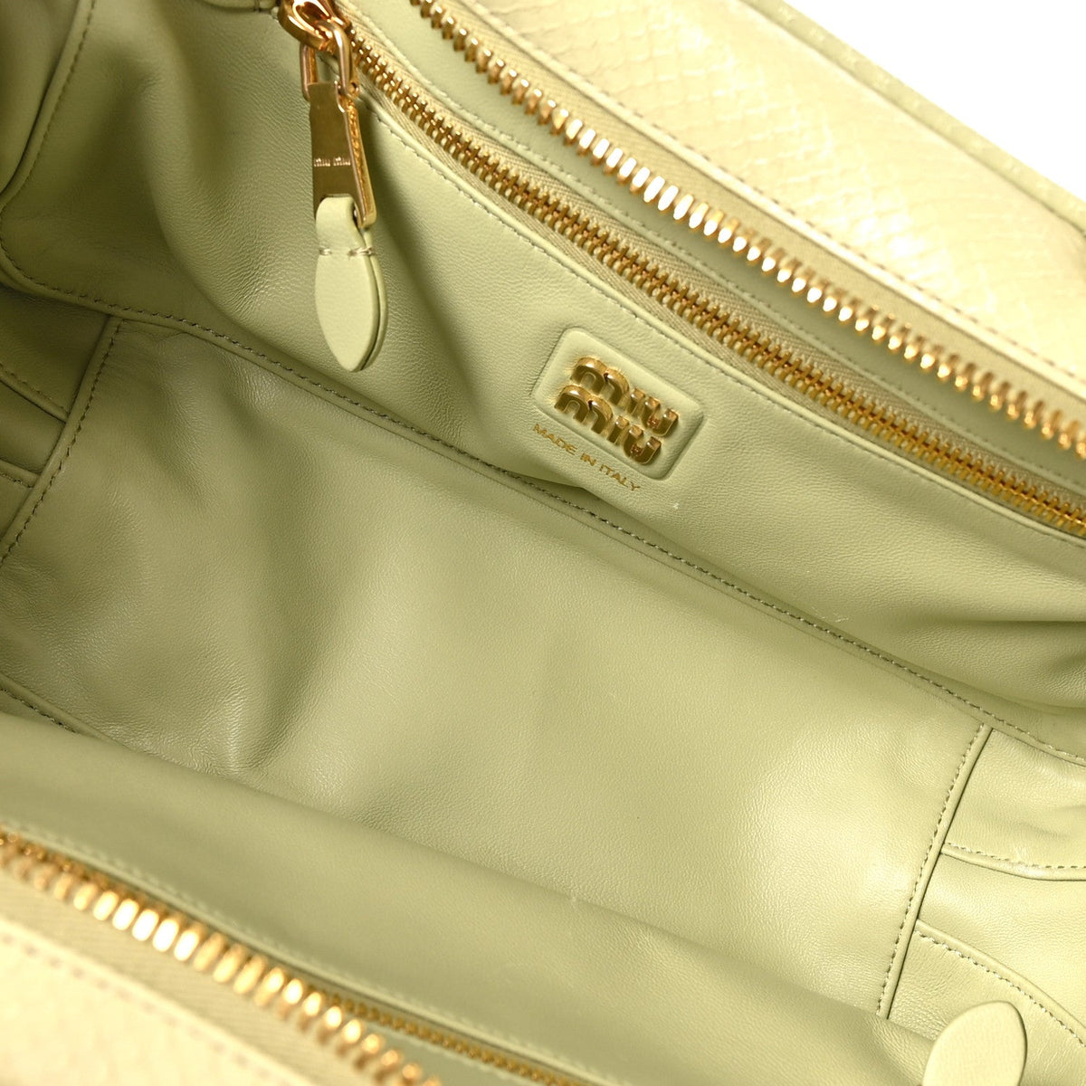 Medium Handbag