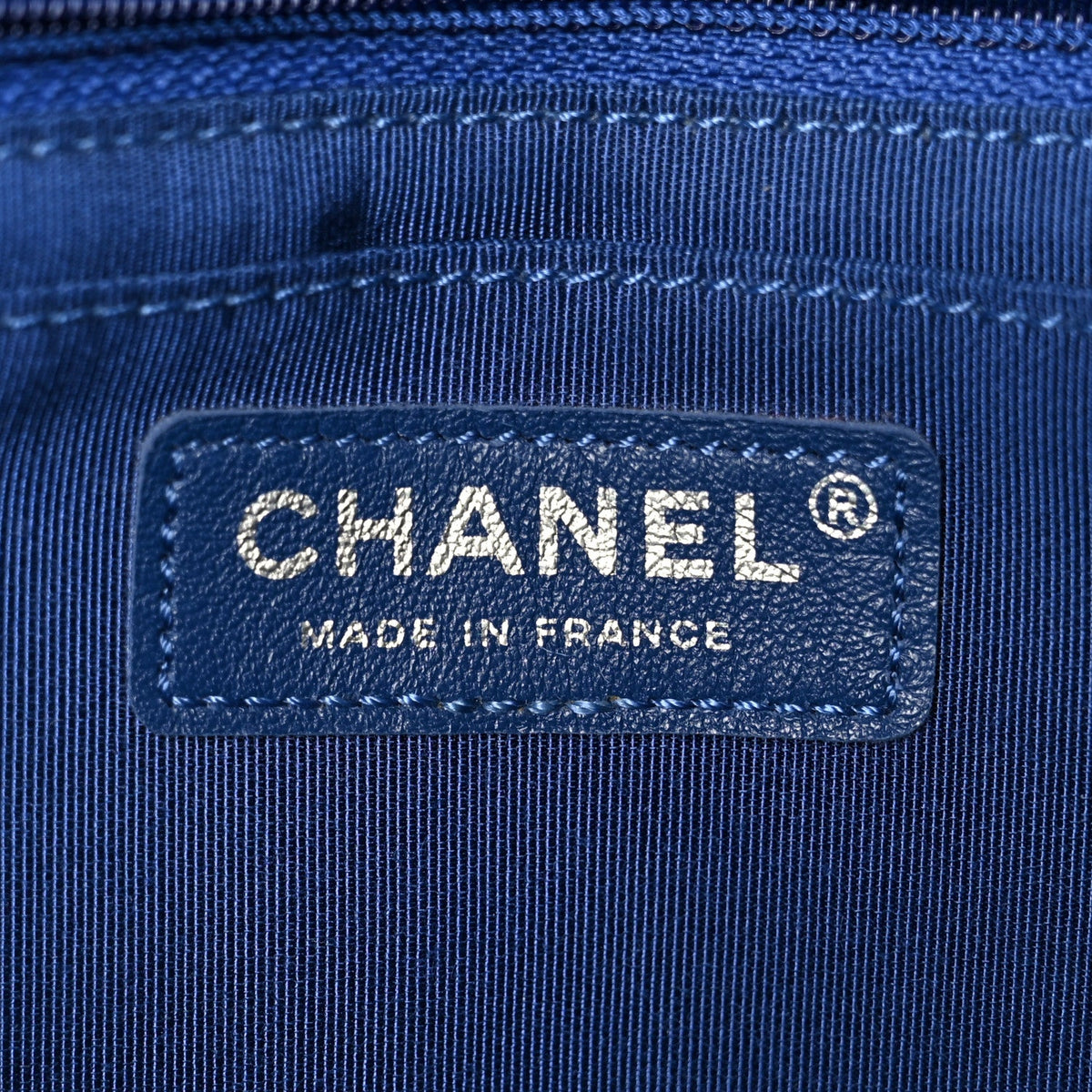 Quilted Caviar Flap Shoulder Bag - Blue