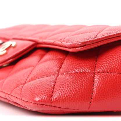 Quilted Caviar Handbag - Red