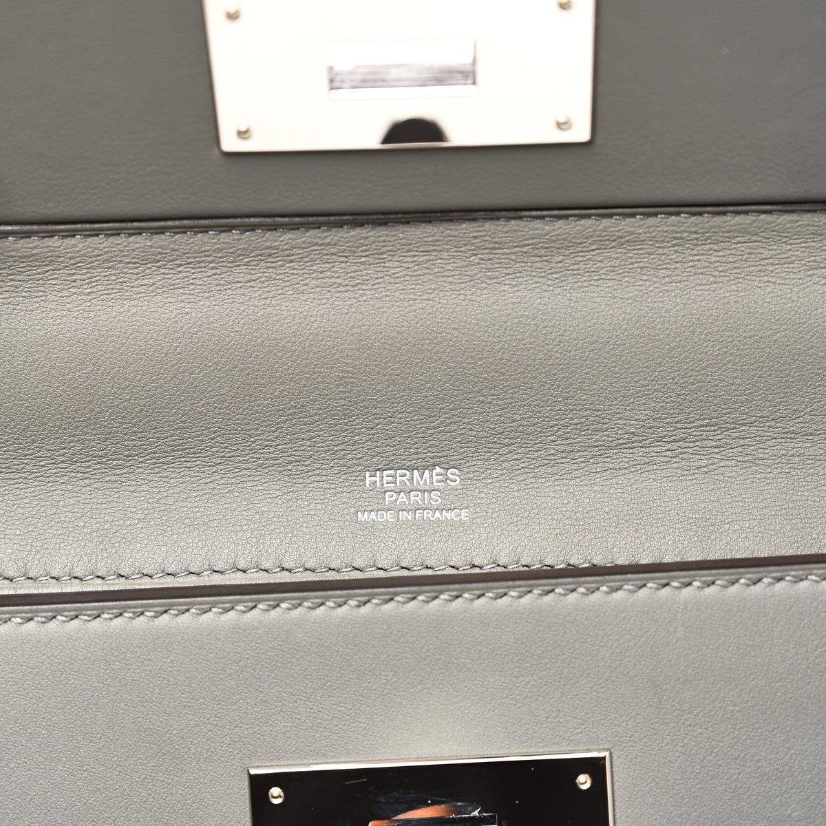 Togo Swift / 29 Etain Handbag